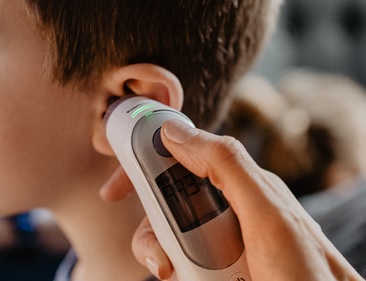 koorts meten met een oorthermometer